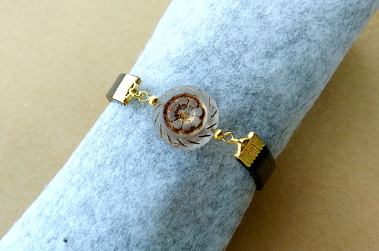 チェコガラスのバングルブレスレット(B)