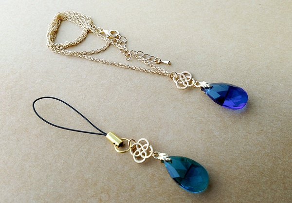 青い玻璃の雫チャーム(ネックレス・ストラップ)