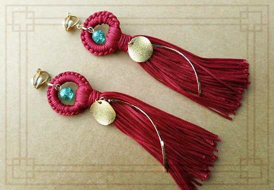 【十二国記概念アクセサリー】輪結びタッセルのイヤリング(十二国記概念特別ver/陽子)