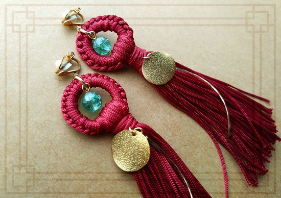 【十二国記概念アクセサリー】輪結びタッセルのイヤリング(十二国記概念特別ver/陽子)