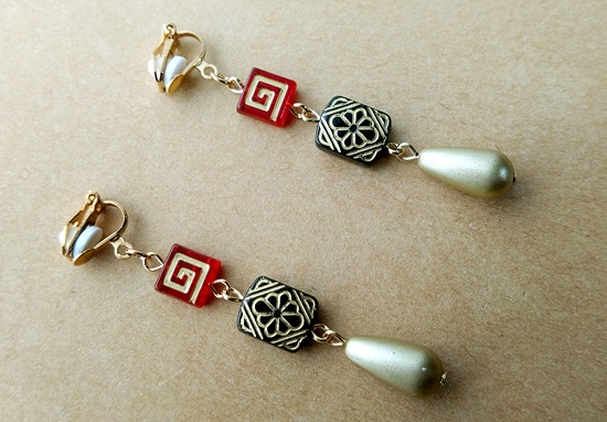 バラエティオーナメントのイヤリング(バリエーション有)