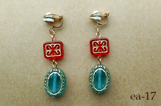 バラエティオーナメントのイヤリング(バリエーション有)