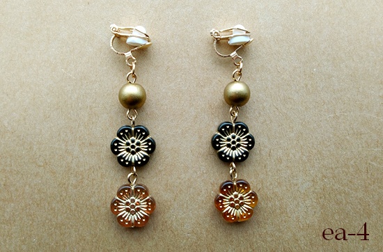 バラエティオーナメントのイヤリング(バリエーション有)