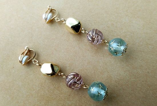 バラエティオーナメントのイヤリング(バリエーション有)