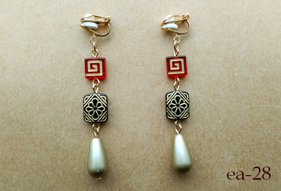 バラエティオーナメントのイヤリング(バリエーション有)