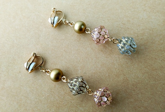 バラエティオーナメントのイヤリング(バリエーション有)