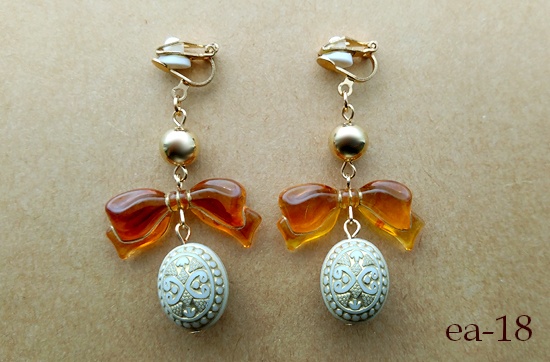 バラエティオーナメントのイヤリング(バリエーション有)