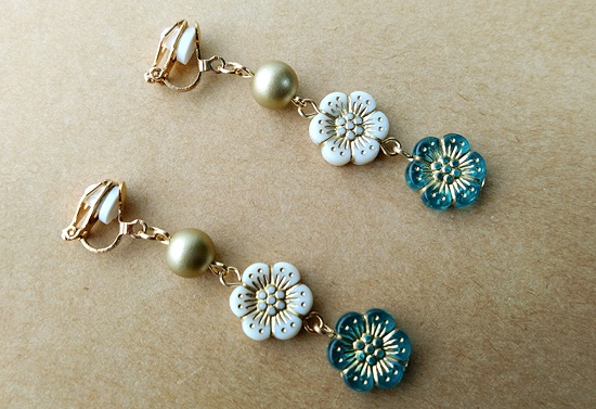 バラエティオーナメントのイヤリング(バリエーション有)