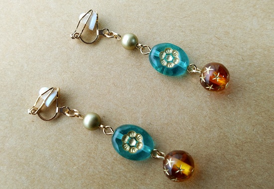 バラエティオーナメントのイヤリング(バリエーション有)