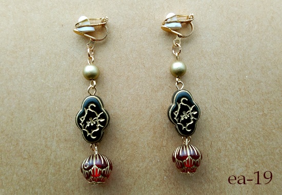 バラエティオーナメントのイヤリング(バリエーション有)