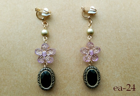 バラエティオーナメントのイヤリング(バリエーション有)