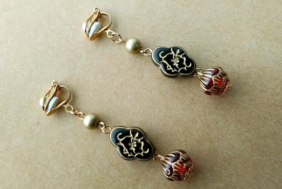 バラエティオーナメントのイヤリング(バリエーション有)