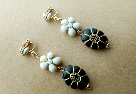 バラエティオーナメントのイヤリング(バリエーション有)