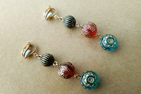 バラエティオーナメントのイヤリング(バリエーション有)