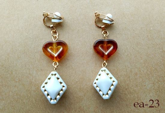 バラエティオーナメントのイヤリング(バリエーション有)