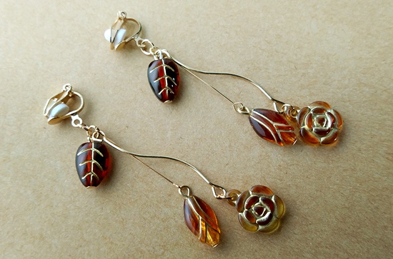 バラエティオーナメントのイヤリング(バリエーション有)