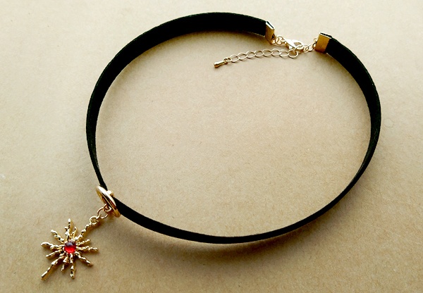 スパークルモチーフチョーカー(レッドストーン)