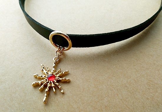 スパークルモチーフチョーカー(レッドストーン)