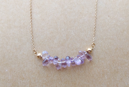 アメジストドロップのシンプルネックレス