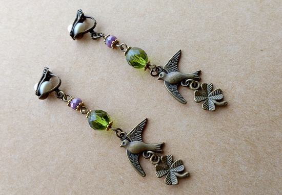 小鳥のイヤリング(緑)