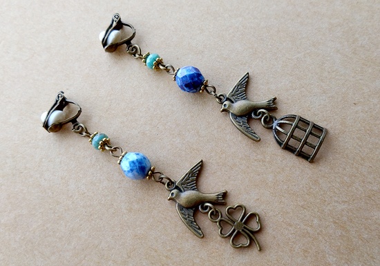 小鳥のイヤリング(青)