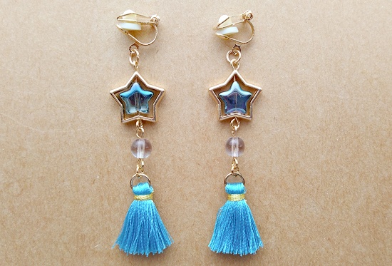 メタルスターのシルクタッセルイヤリング（C）