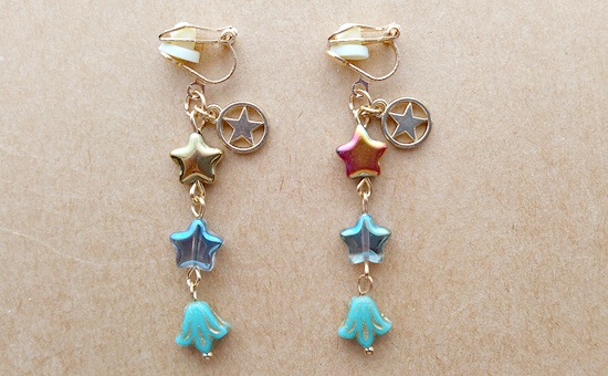 連なる星のイヤリング(A)