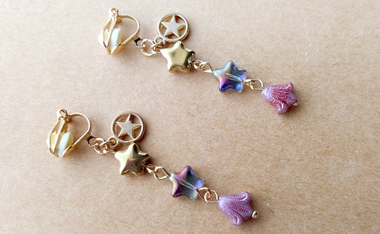 連なる星のイヤリング(E)