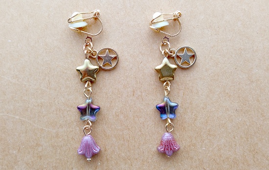 連なる星のイヤリング(E)