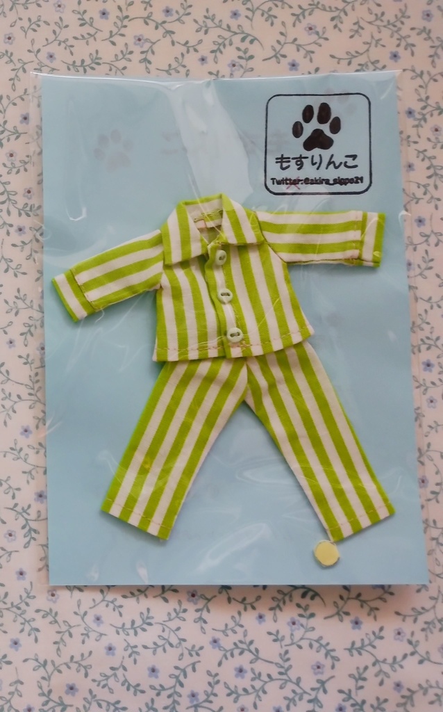 至って普通のストライプパジャマセット