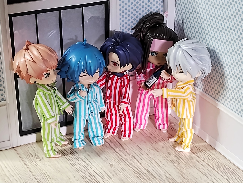 至って普通のストライプパジャマセット