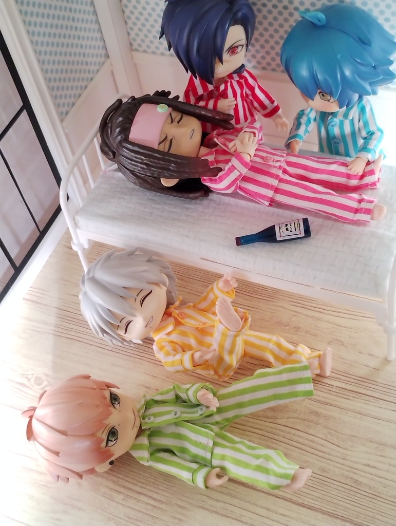 至って普通のストライプパジャマセット