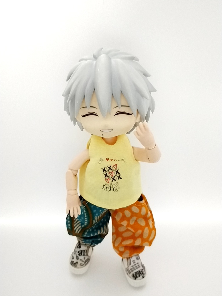 ゴムタイプのバルーンパンツ