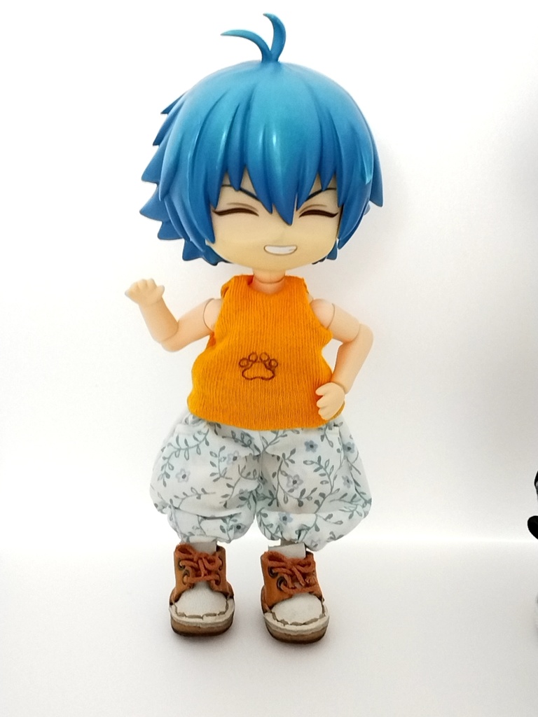 ゴムタイプのバルーンパンツ