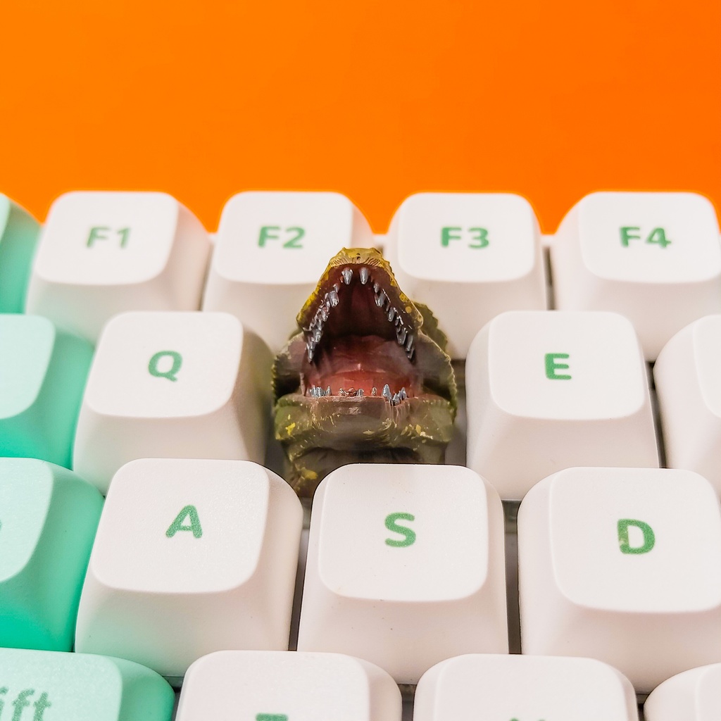 押すたびに噛まれそう…かわいい恐怖のティラノサウルスなキーキャップ