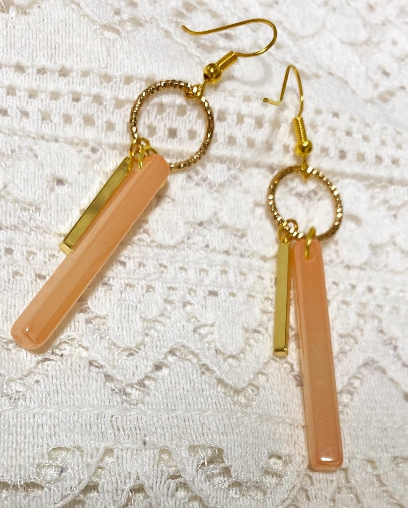 サーモンピンク スティック ピアス
