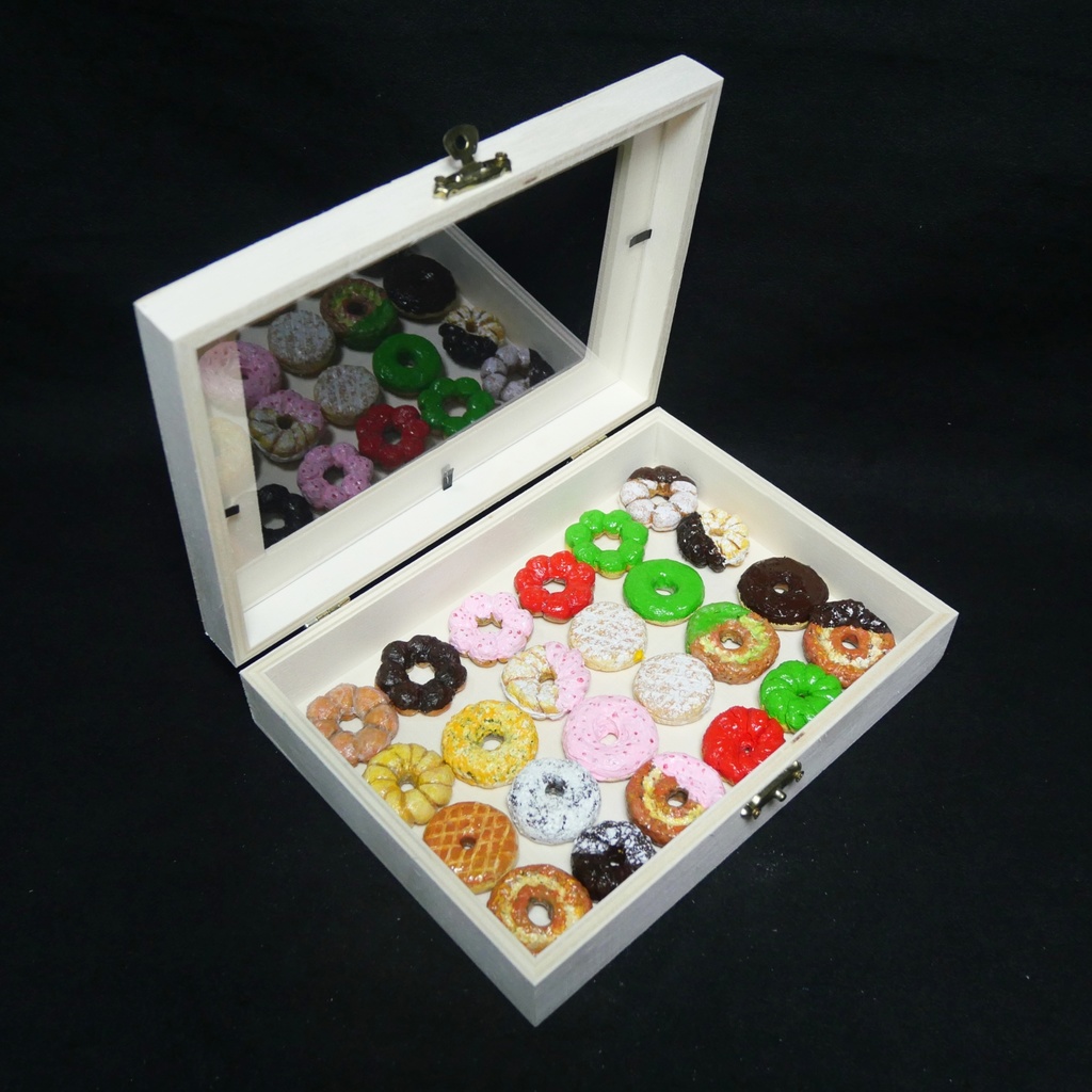【油絵】小さくて可愛い まるでお菓子箱ドーナツの油絵セット 24個
