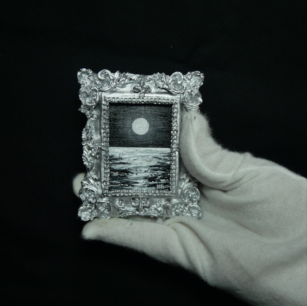 【油絵原画】銀の額縁に閉じ込めた満月【ミニ絵画/額装済】幻想アート・月夜・海・インテリア