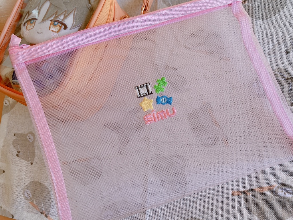 SIMU刺繍ポーチ