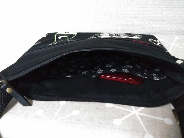 日本酒柄サコッシュ~黒