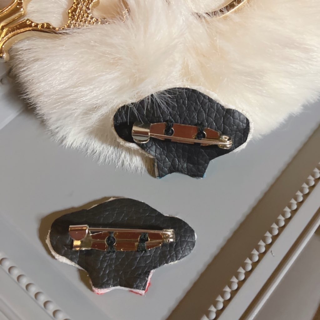 ソニック刺繍ブローチ