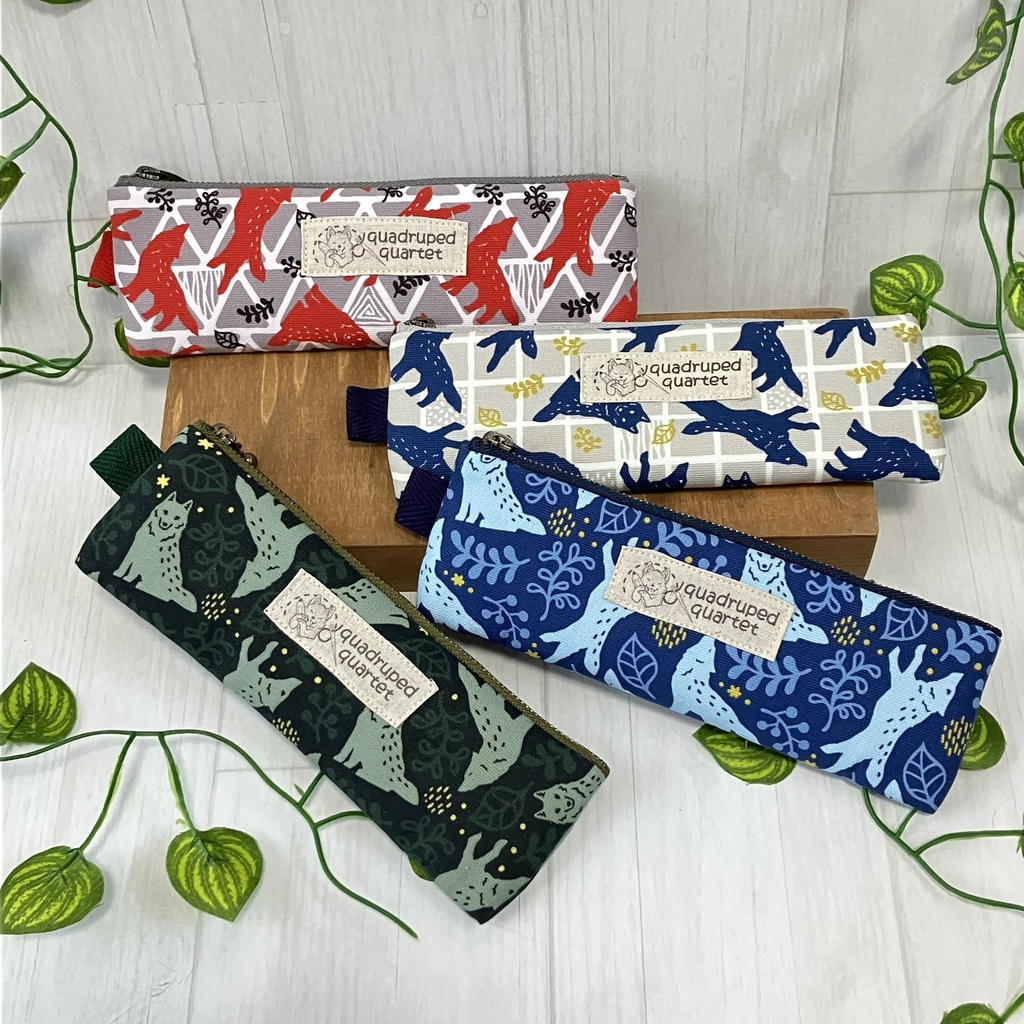 北欧風オオカミ柄のスリムペンケース