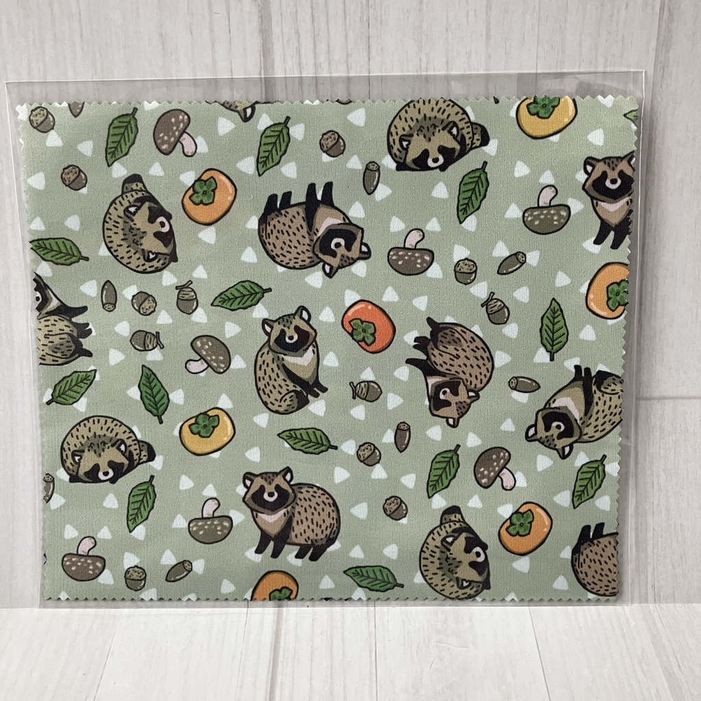 タヌキのメガネ拭き