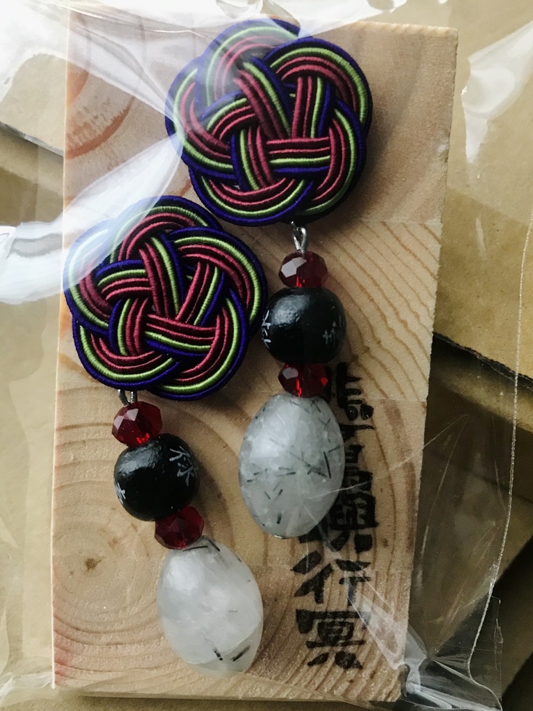 およめ様専用・鬼滅の刃「悲鳴嶼行冥・弍」イメージピアス