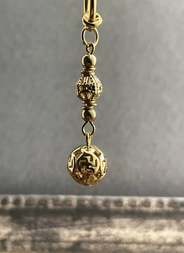 東京卍リベンジャーズ 羽宮一虎イメージピアスorイヤリング(卍模様入り)※ あんしんBOOTHパック