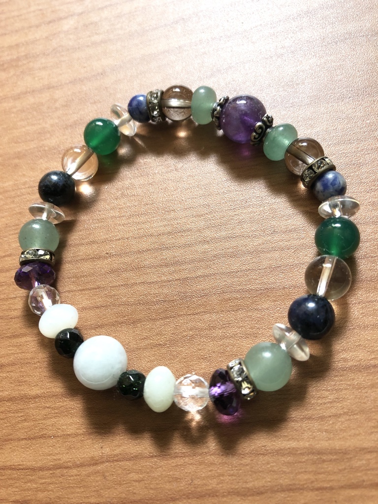 ②お神子さんが組んだパワーストーンブレスレット