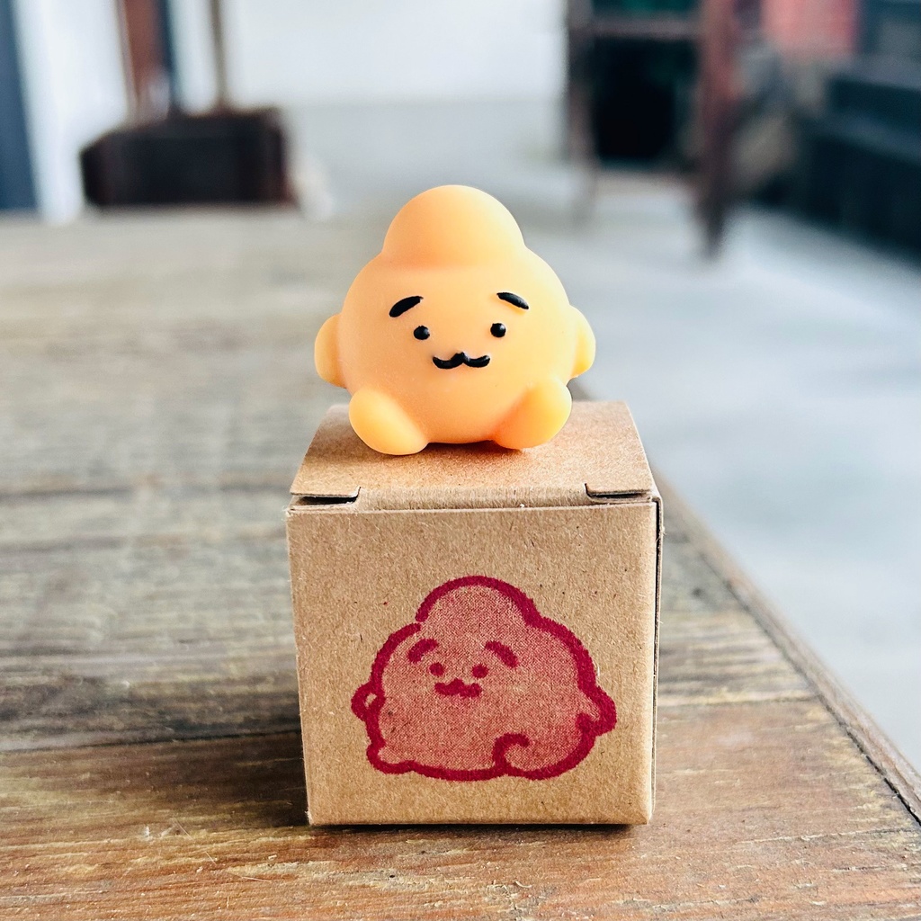 ンチのおすわりフィギュア （小）