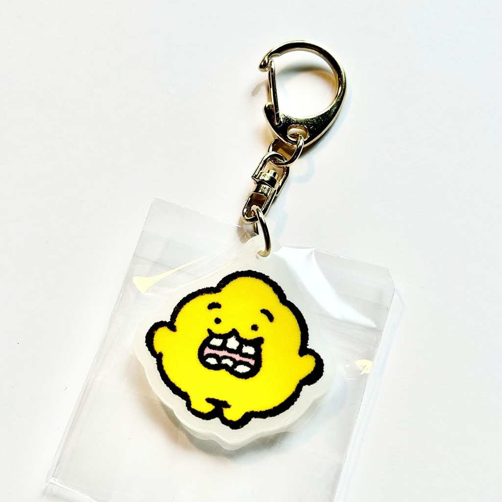 ホワイトアクリルキーホルダー