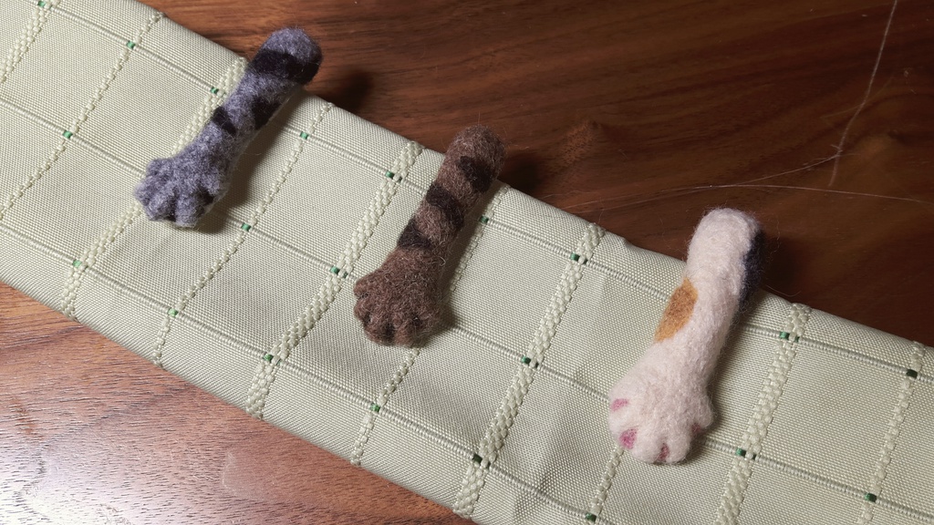 猫の手も借りたい紳士のためのネクタイピン