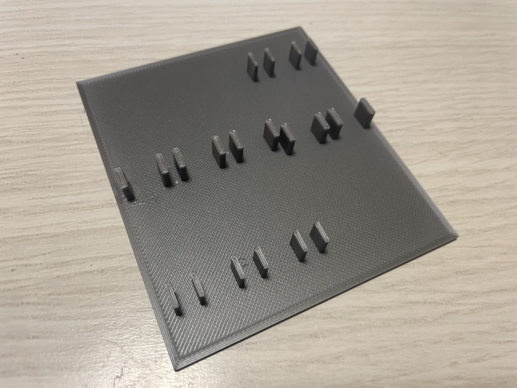 【期間限定半額】METRO2033 Medikit Syringe + Base 3Dmodel STL cosplay